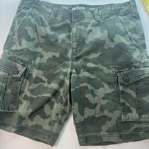 Urban Pipeline Men's Cargo Shorts Size 38 Camo Hits At Knee Green Hiking Cotton